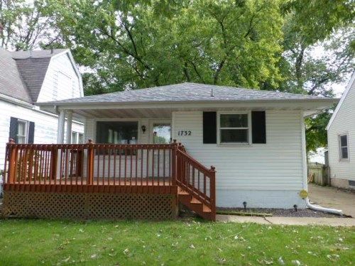 1732 S 1st St, Springfield, IL 62704