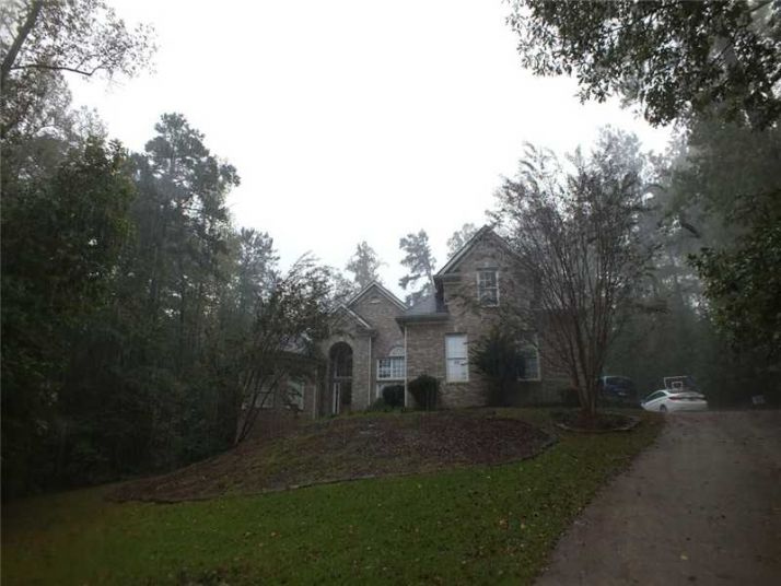 211 Leigh Drive, Ellenwood, GA 30294