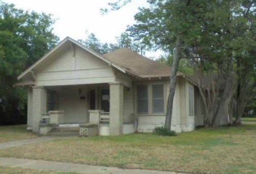 1002 N. Frances, Terrell, TX 75160