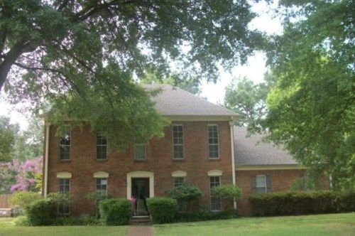 7863 Cross Village Dr, Germantown, TN 38138