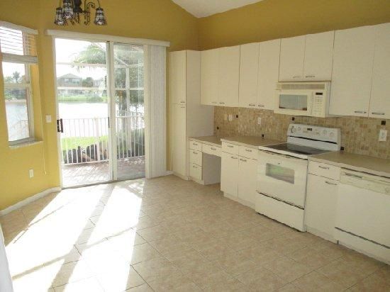 4961 SW 165 AV # 0, Hollywood, FL 33027
