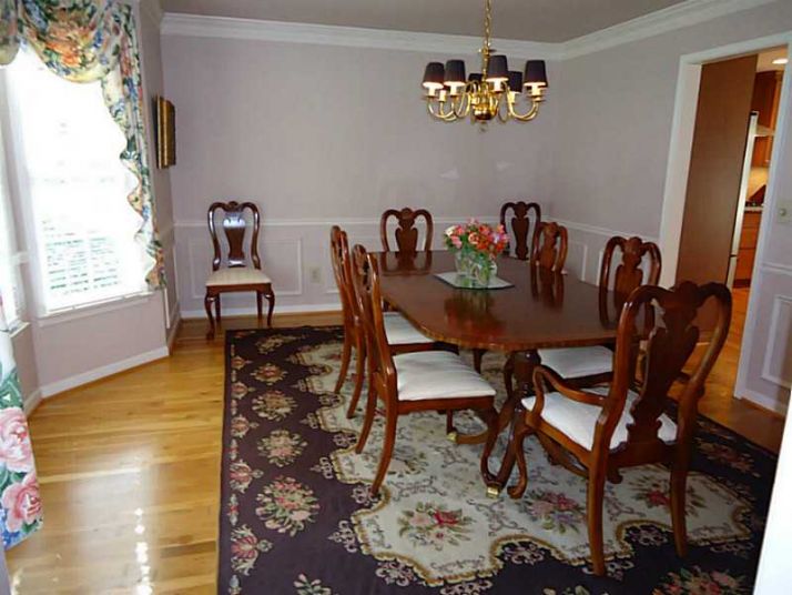 1053 Princeton Walk Ne, Marietta, GA 30068