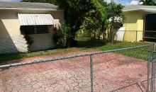 704 SW 6 ST Hallandale, FL 33009