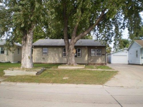 1011 S Lincoln Ave, Grand Island, NE 68801