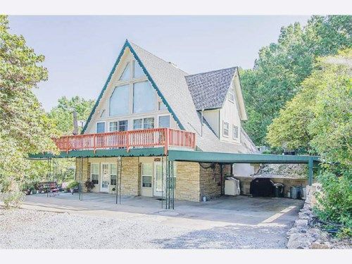 11001 S Edgewater Road, Floral Park, NY 11001