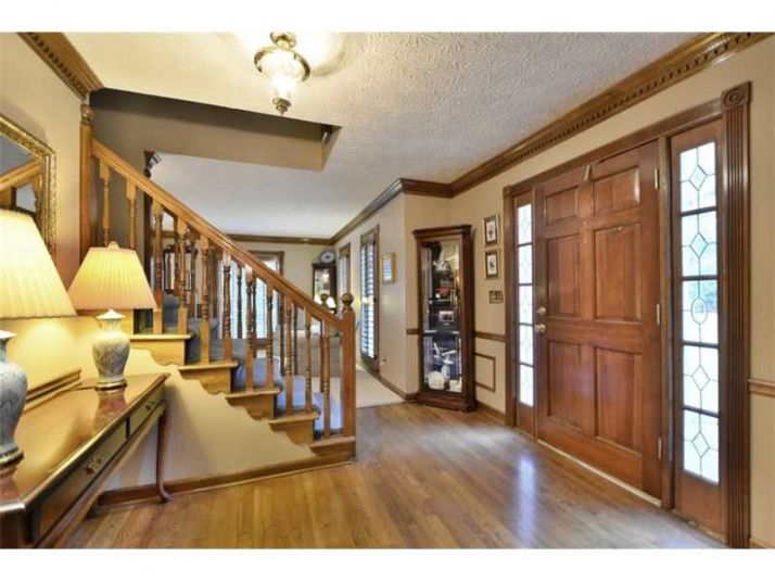 3438 Laurelwood Court, Roswell, GA 30075