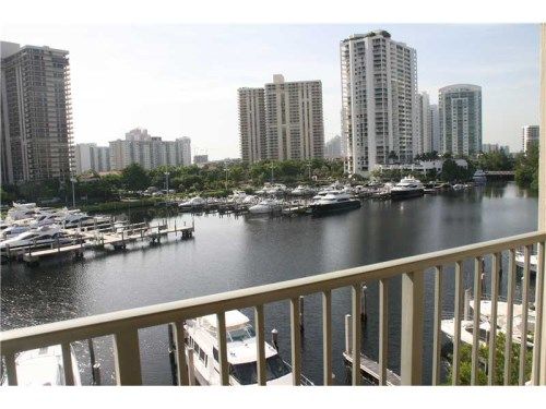 19901 E COUNTRY CLUB DR # 2602, Miami, FL 33180