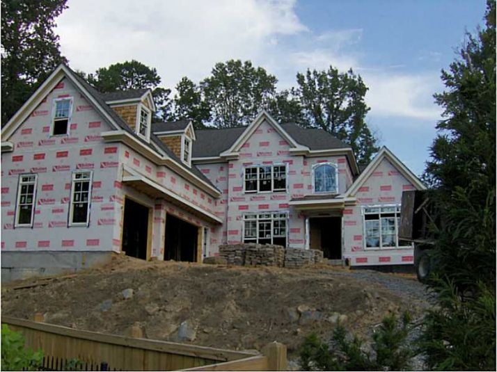 1068 Mabry Oaks Drive, Atlanta, GA 30319