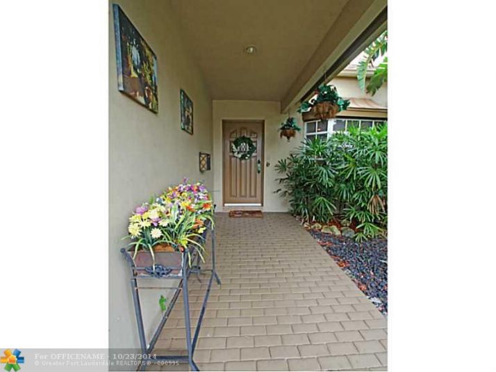 4617 NORFOLK ISLAND PINE, Fort Lauderdale, FL 33319