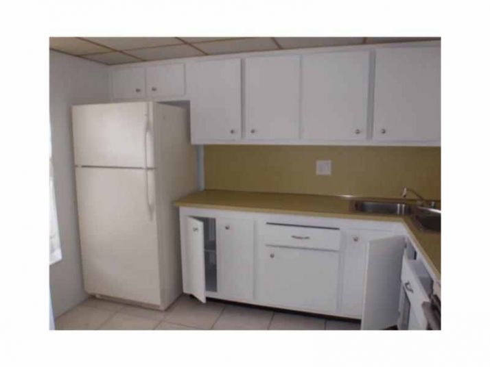 6071 NW 61ST AV # 203, Fort Lauderdale, FL 33319