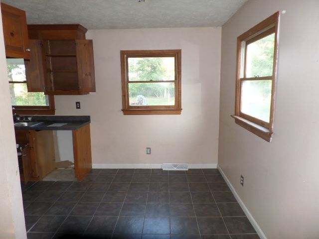 955 Peach Grove Rd, Saint Stephens Church, VA 23148