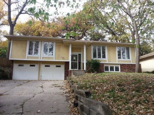 12730 Forestdale Dr, Bellevue, NE 68123