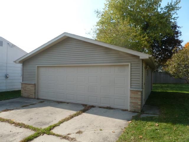 3865 E Ramsey Ave, Cudahy, WI 53110