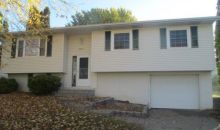 6033 Hillandale Rd Davenport, IA 52806