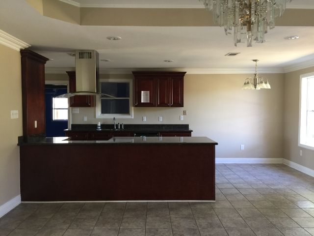 5011 Sierra Madre Dr, New Orleans, LA 70127
