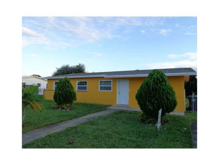 15520 SW 299 ST, Homestead, FL 33033
