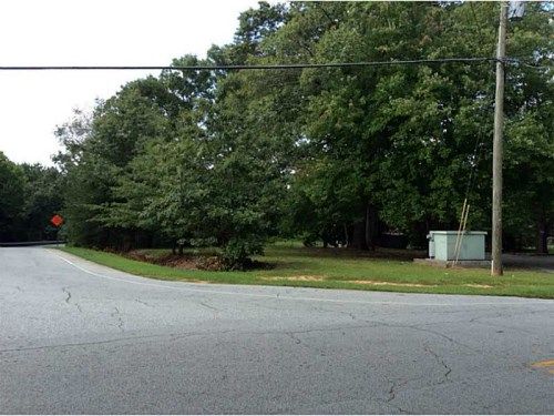 2019 Pucketts Drive Sw, Lilburn, GA 30047