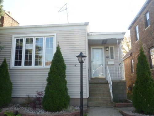 1334 Lakeview Ave, Whiting, IN 46394