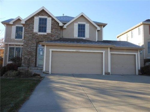 18801 Jones St, Elkhorn, NE 68022