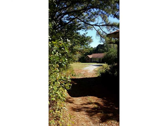 460 Access Road, Cumming, GA 30041