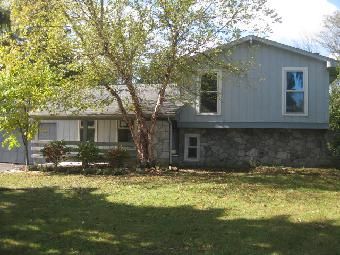5005 New Haven Dr, Columbus, OH 43220