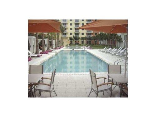 2775 NE 187 ST # 610, Miami, FL 33180