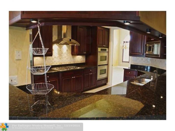 7121 CUTTER CT, Pompano Beach, FL 33067