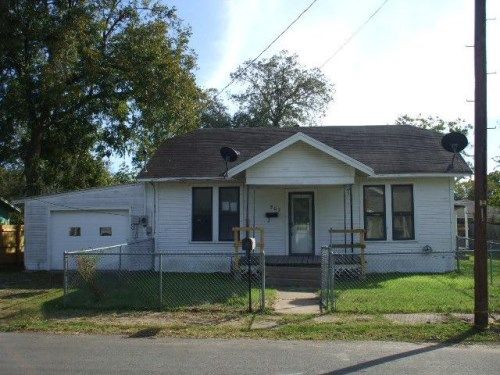 507 W. 7th St, Bonham, TX 75418