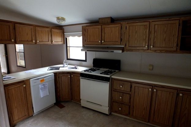 17313 Simmons Ave NE, Cedar Springs, MI 49319