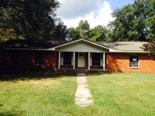 2307 N Mcgehee Ln, Picayune, MS 39466