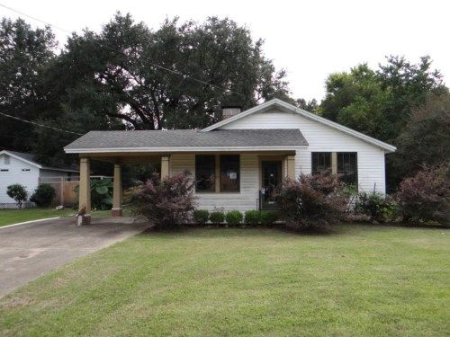 1024 7th St, Lake Charles, LA 70601