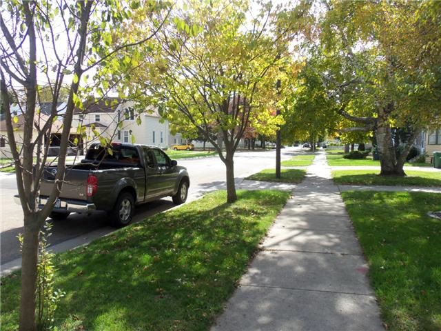 609 7th St NW, Austin, MN 55912