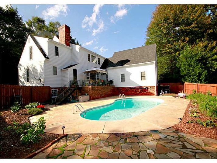 305 Snow Chief Court, Alpharetta, GA 30005