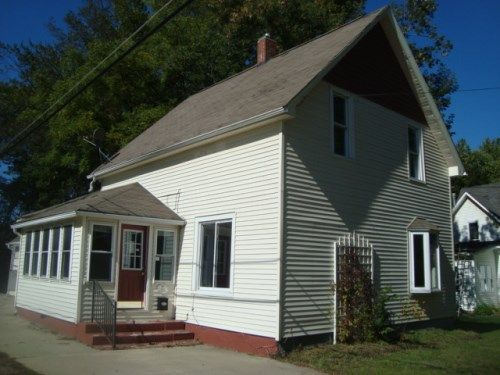 531 Cedar St, Lapeer, MI 48446