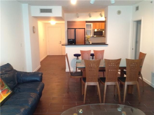 325 S BISCAYNE BL # 4117, Miami, FL 33131