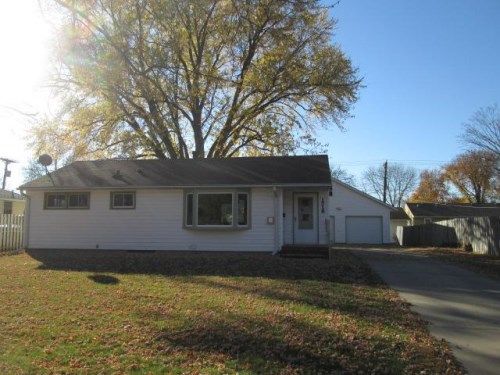 1716 Tyler St, Hastings, MN 55033
