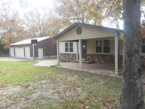 2101 Yellow Rock Rd, De Soto, MO 63020