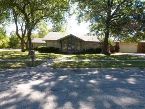 8635 E Tamarac St, Wichita, KS 67206