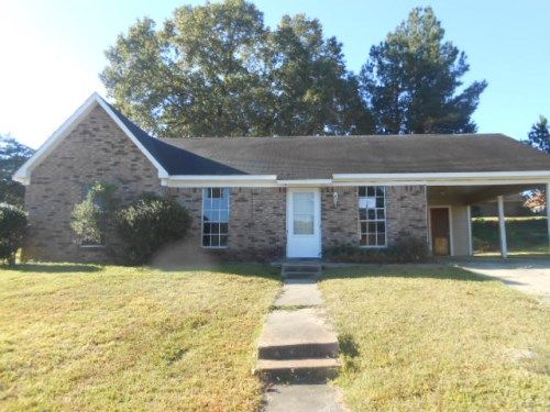 5319 Sheronn St, Jackson, MS 39209