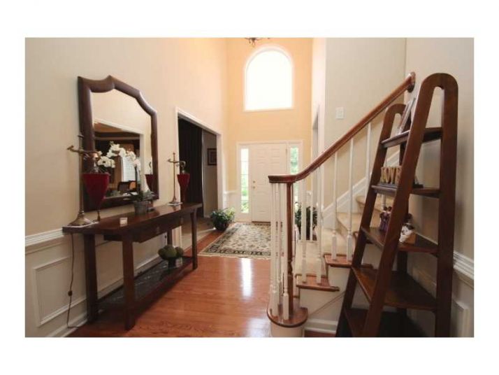 439 Martin Glen Way, Lawrenceville, GA 30045
