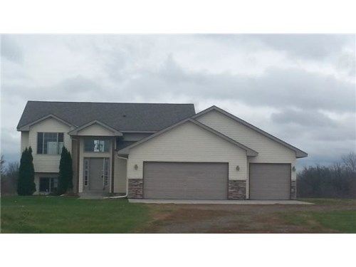 13139 90th St, Milaca, MN 56353