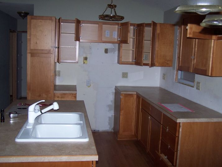 1035 York Drive, Weidman, MI 48893