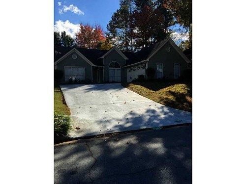 809 Glenspring Drive, Lawrenceville, GA 30043