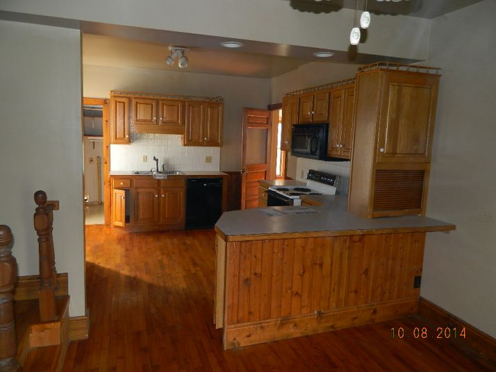 520 Center St, Chesaning, MI 48616