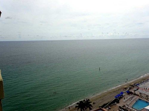 2080 S OCEAN DR # PH-09, Hallandale, FL 33009