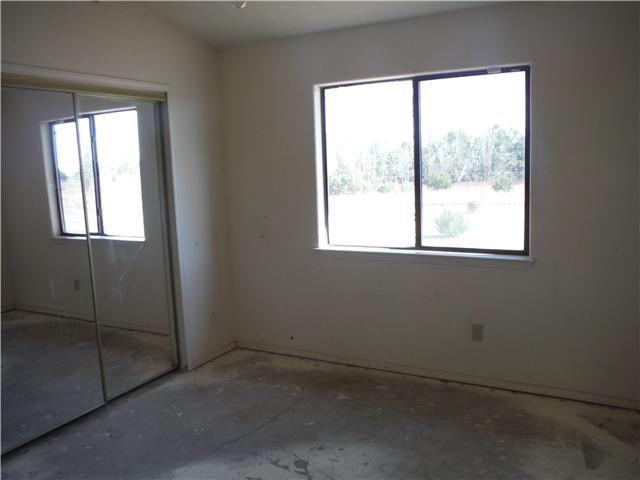 206 Dinkle Rd, Edgewood, NM 87015