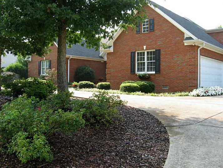 6628 Windvane Point, Clermont, GA 30527