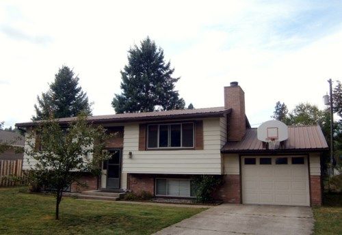 612 First Street, Pinehurst, ID 83850