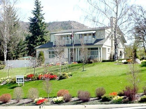 18 EMERSON LN, Kellogg, ID 83837