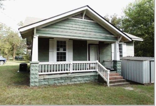 618 N 20th St, Van Buren, AR 72956